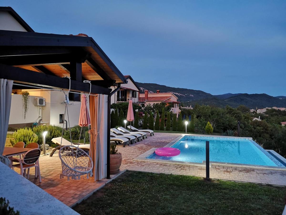 Home Andrea With Infinity Salty Pool Roc Bagian luar foto