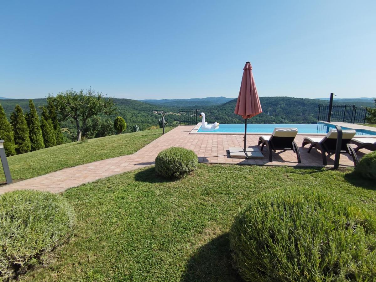 Home Andrea With Infinity Salty Pool Roc Bagian luar foto