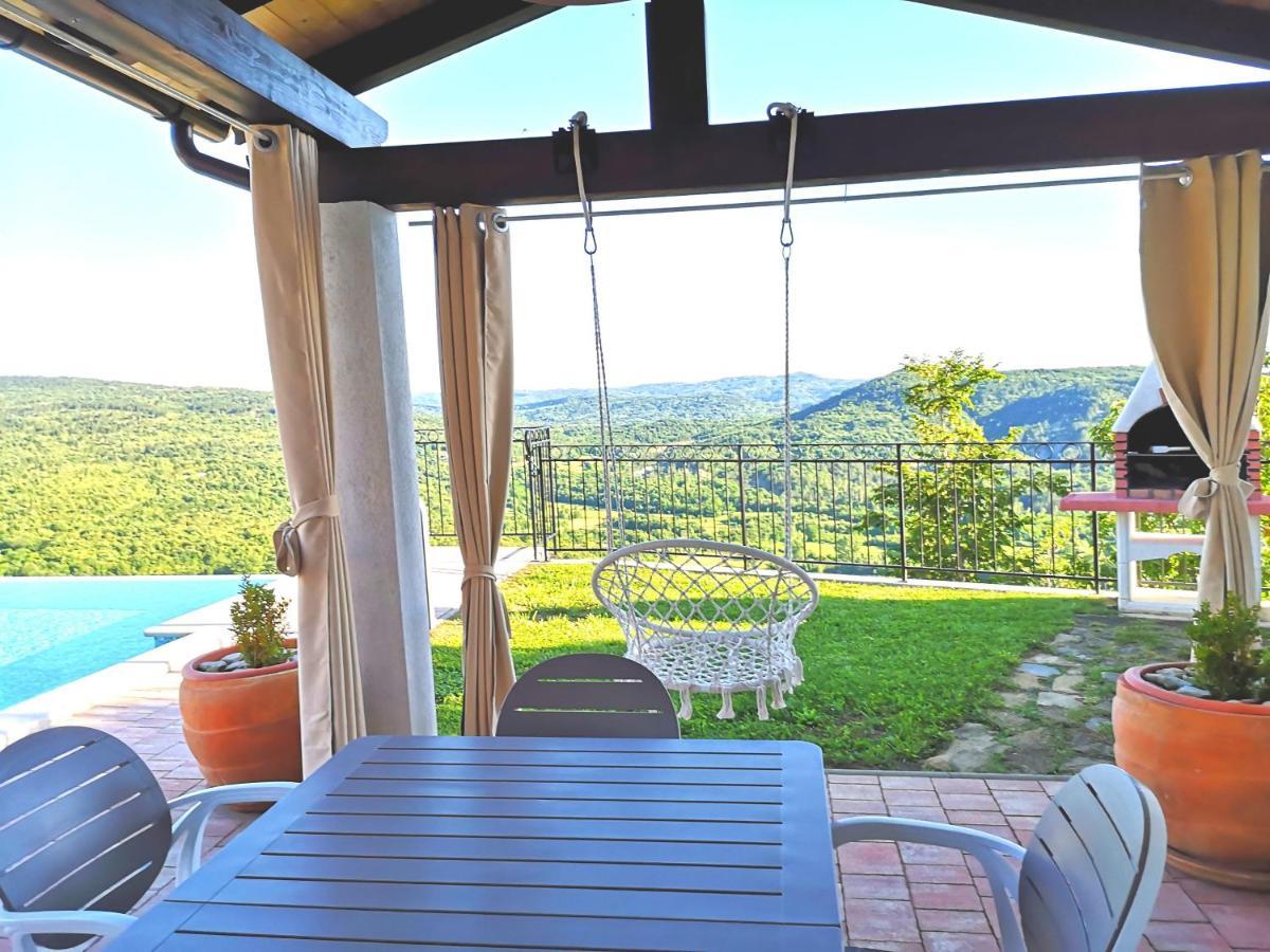 Home Andrea With Infinity Salty Pool Roc Bagian luar foto
