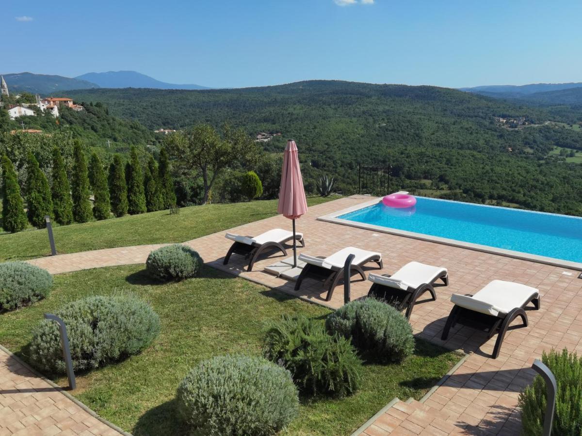 Home Andrea With Infinity Salty Pool Roc Bagian luar foto