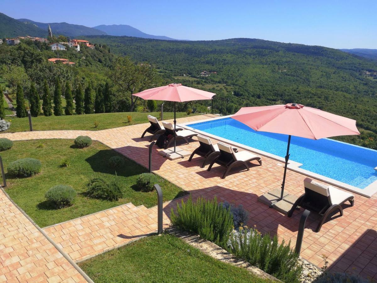 Home Andrea With Infinity Salty Pool Roc Bagian luar foto